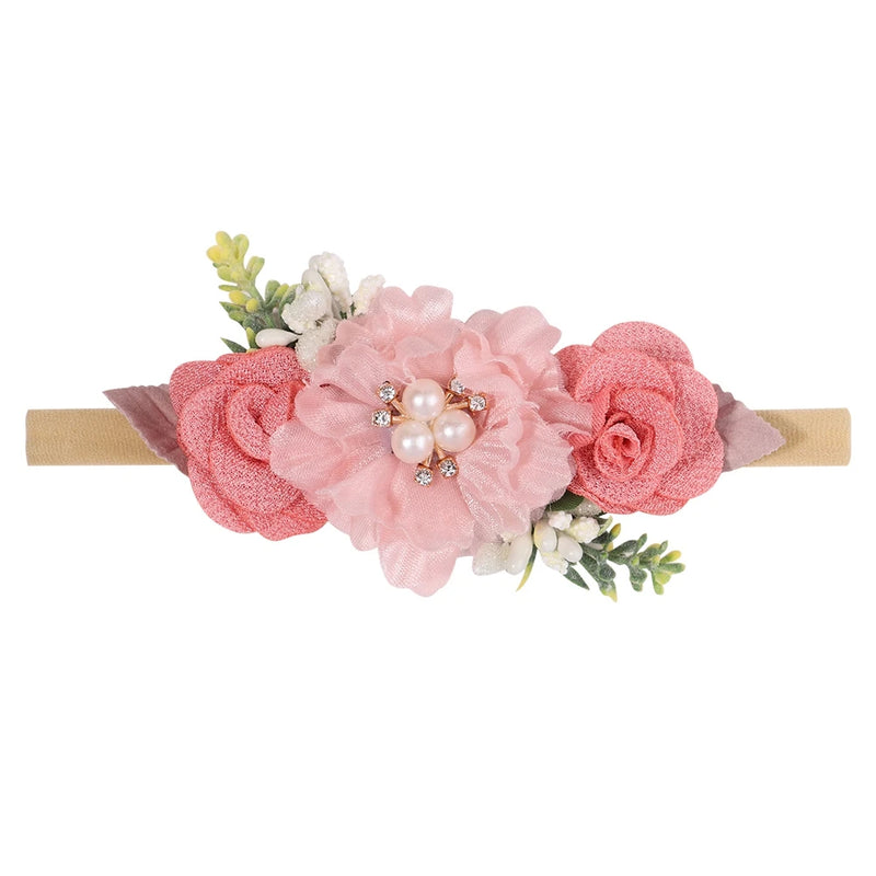 🎀 Encante sua Princesinha com Estilo! 🎀

Deixe sua bebê ainda mais fofa com nossa tiara elástica com flor delicada! Feita com materiais macios e confortáveis, é perfeita para recém-nascidos e bebês. Ideal para qua